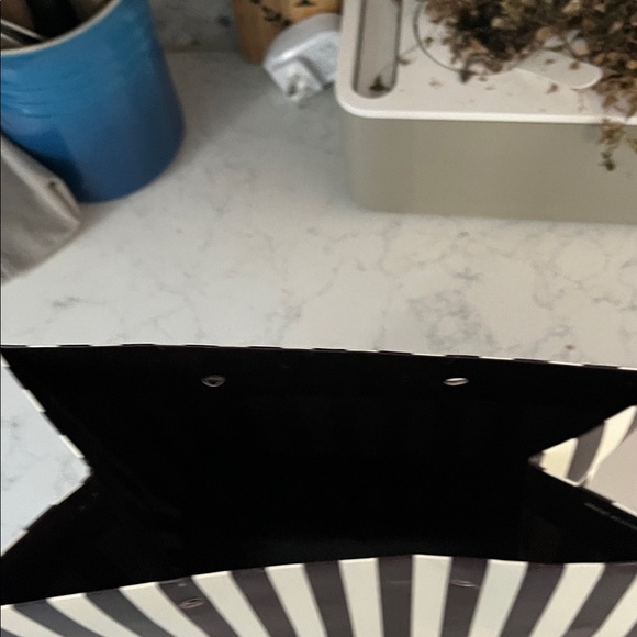 Henri Bendel New York Small Shopping Bag - Picture 5 of 6